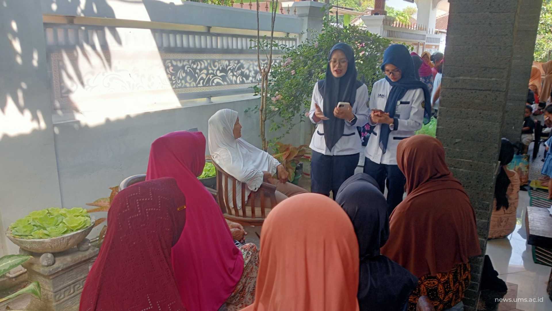 Pekan Kesehatan Terpadu UMS Latih Lansia Sukoharjo Atasi Insomnia