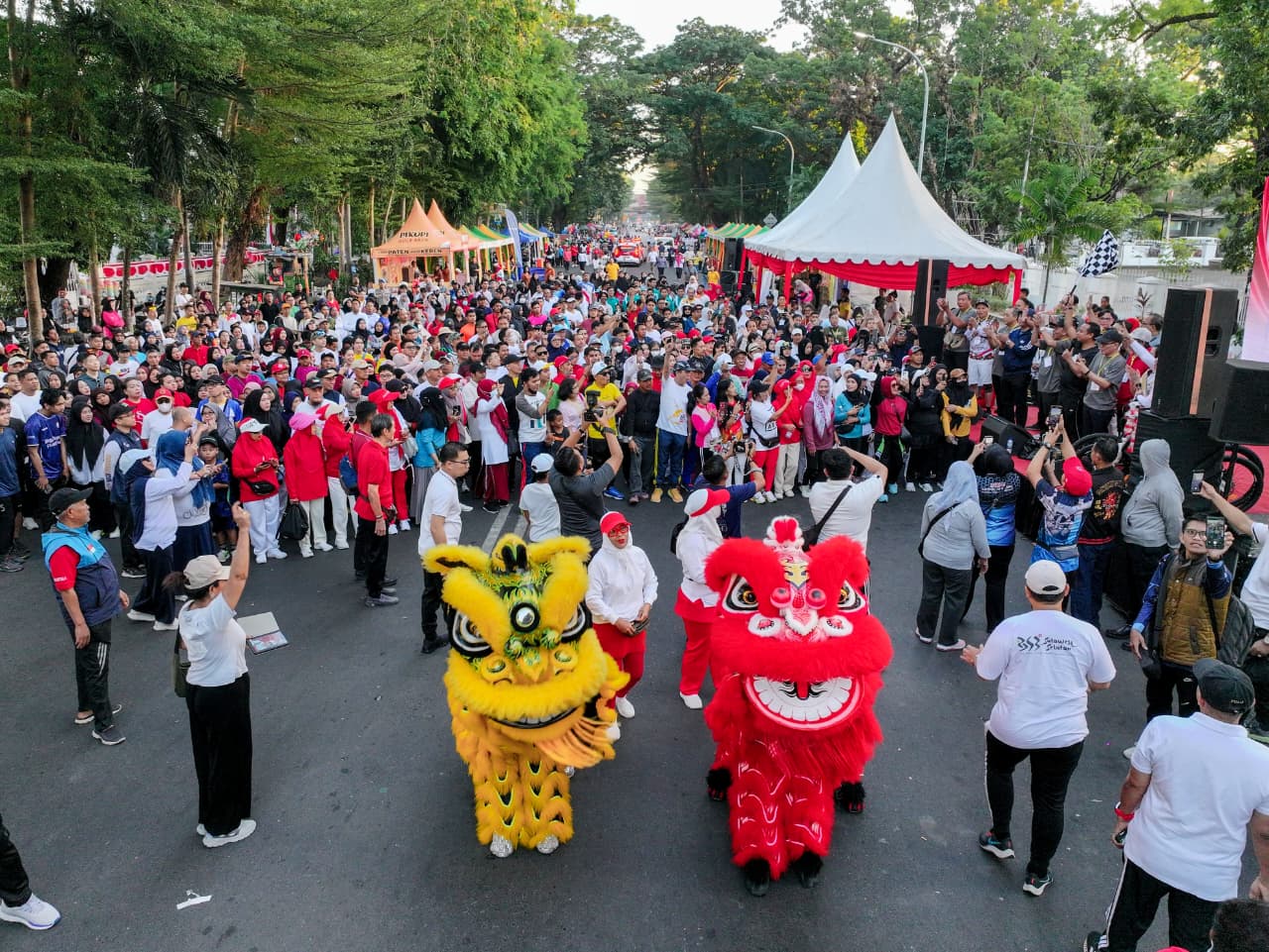 Gubernur Sulsel Lepas Ribuan Peserta Jalan Sehat Harmoni Kemanusiaan