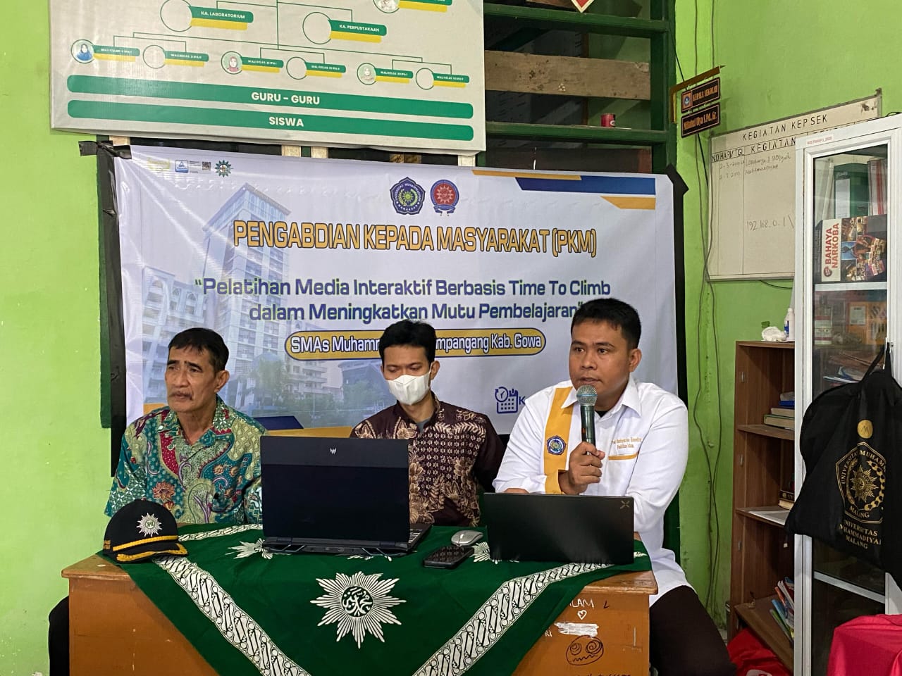 Dosen Unismuh Makassar Gelar Pelatihan Media Interaktif Time To Climb bagi Guru SMA Muhammadiyah Lempangang