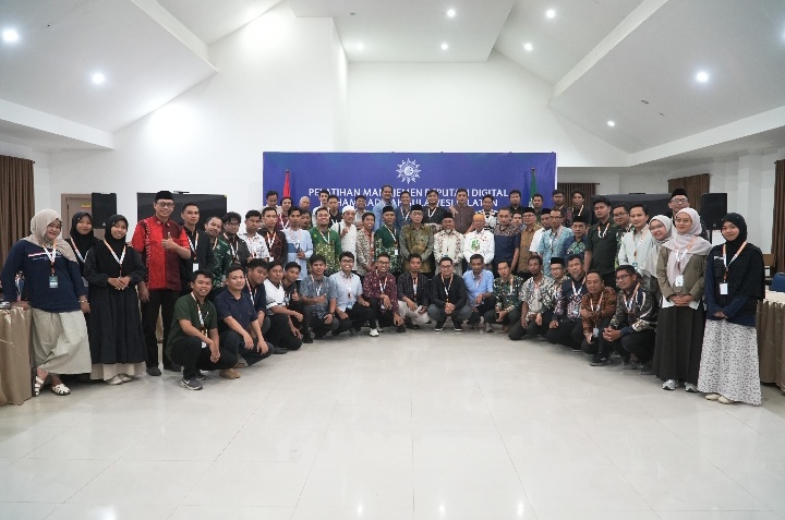 Anggota Komisi IX DPR Isi Pelatihan Reputasi Digital Muhammadiyah Sulsel 