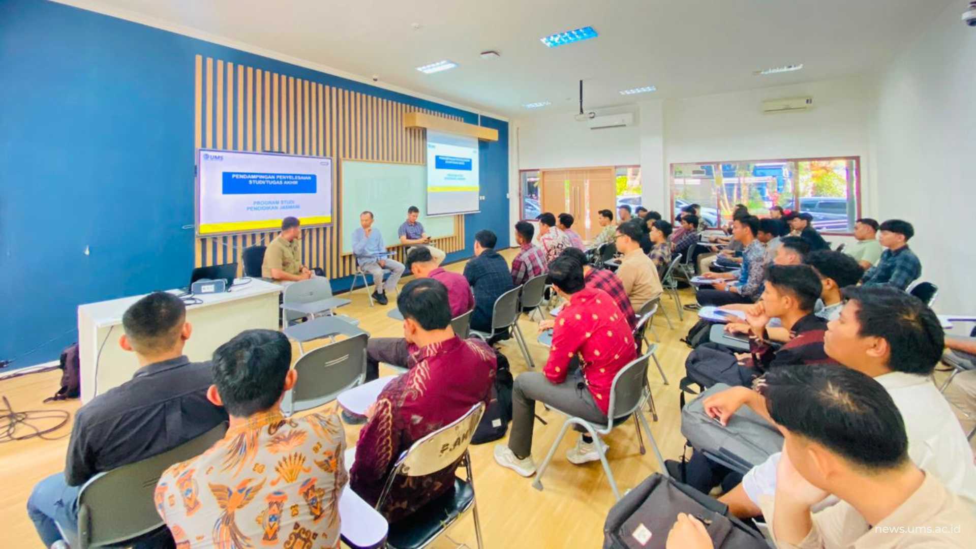 Cara Penjas UMS Genjot Kelulusan Tepat Waktu Lewat Pendampingan TA