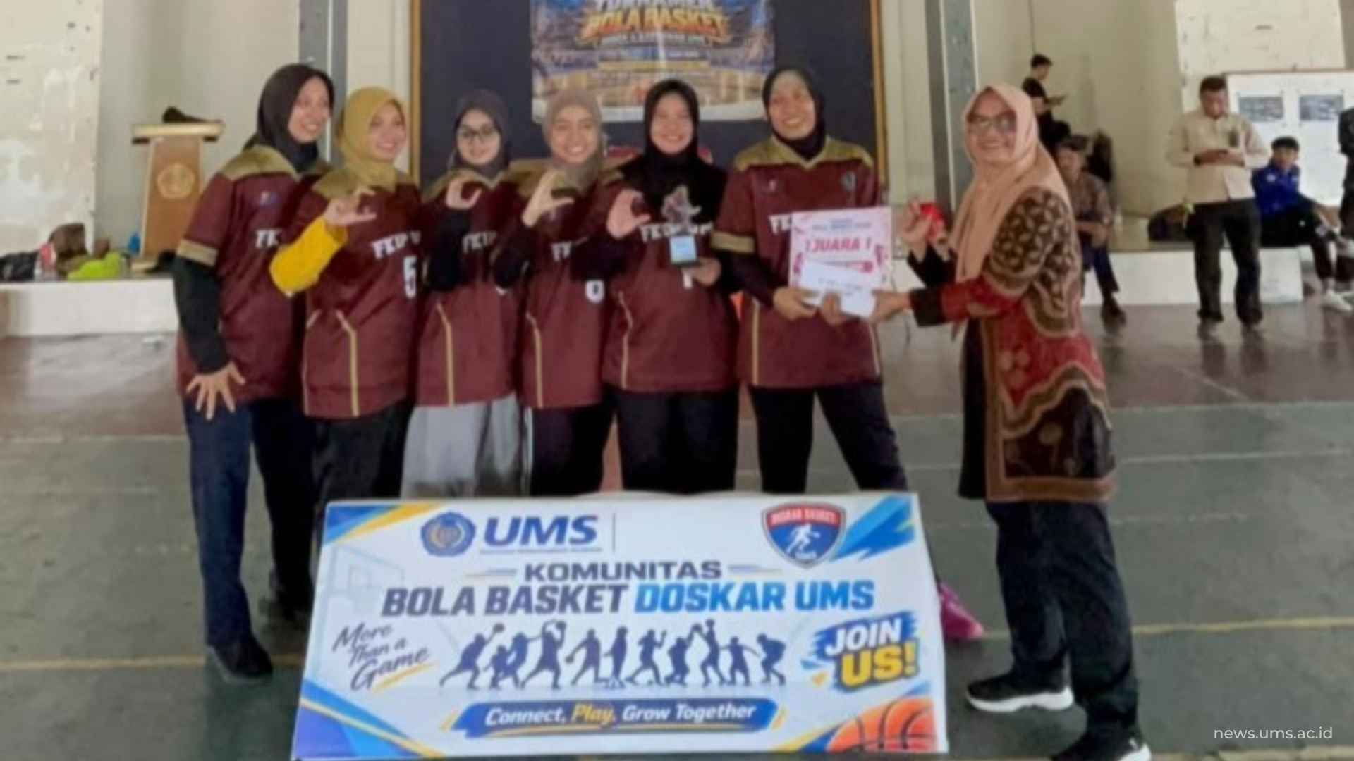 Semarak Harijadi ke-68 UMS, FKIP Rajai Turnamen Basket Internal